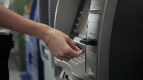 ΕΛ.ΑΣ: Οδηγίες για ανάληψη μετρητών από ATM